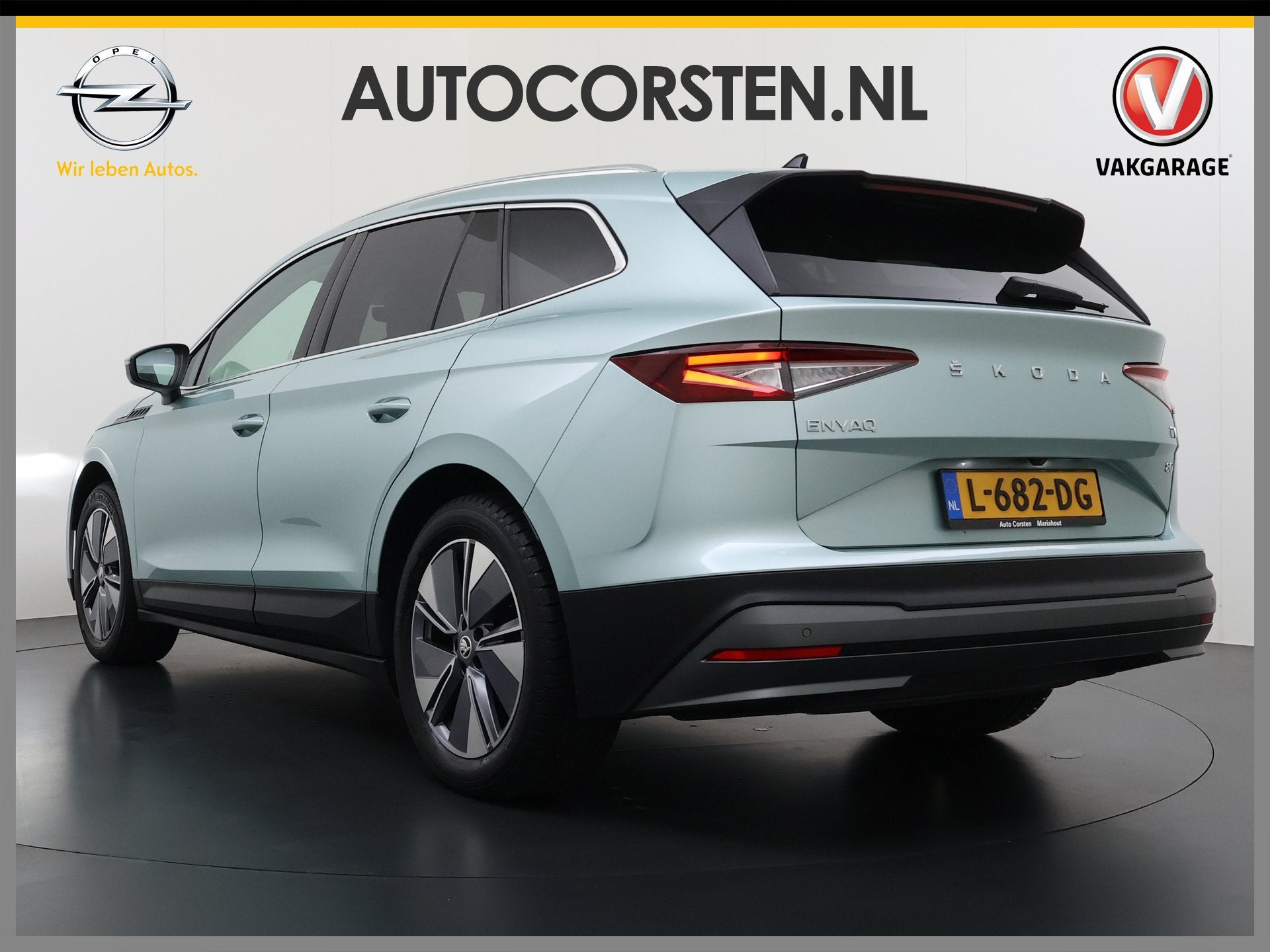 Skoda Enyaq iV 80 Pano-Dak Adap.Cruise Camera Navi Apple Car, Auto's, Automaat, Achterwielaandrijving, Gebruikt, Zwart