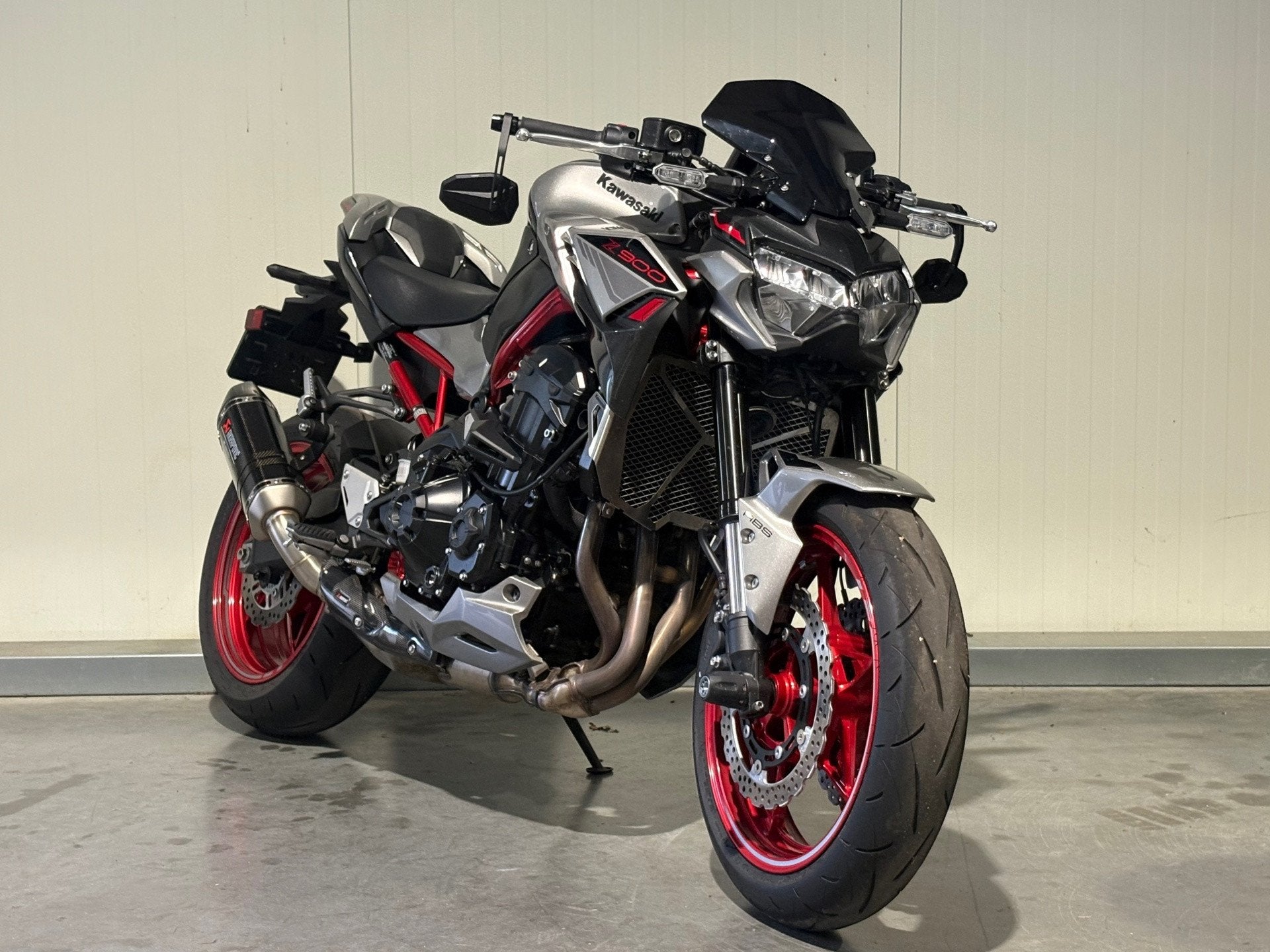 Kawasaki Z900 Performance | Akrapovic | 03-2028 garantie, Info@kawasaki.eu, Jacobus Spijkerdreef 3
2132 PZ  Hoofddorp, NL, 948 cc