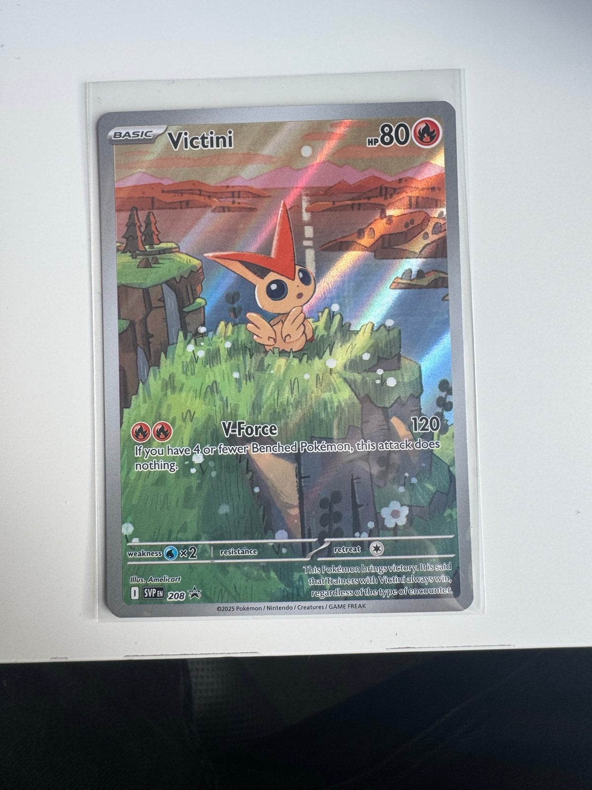 Victini Promo Illustratie Pokémon #208, Ophalen of Verzenden, Zo goed als nieuw, Losse kaart, Foil