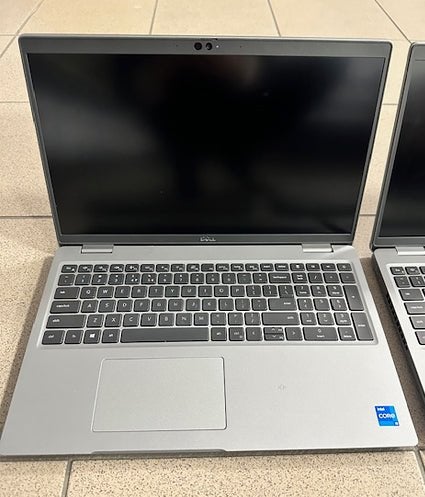 Partij laptops 50x Dell Latitude 5520, Niet ingevuld, Niet ingevuld, Niet ingevuld