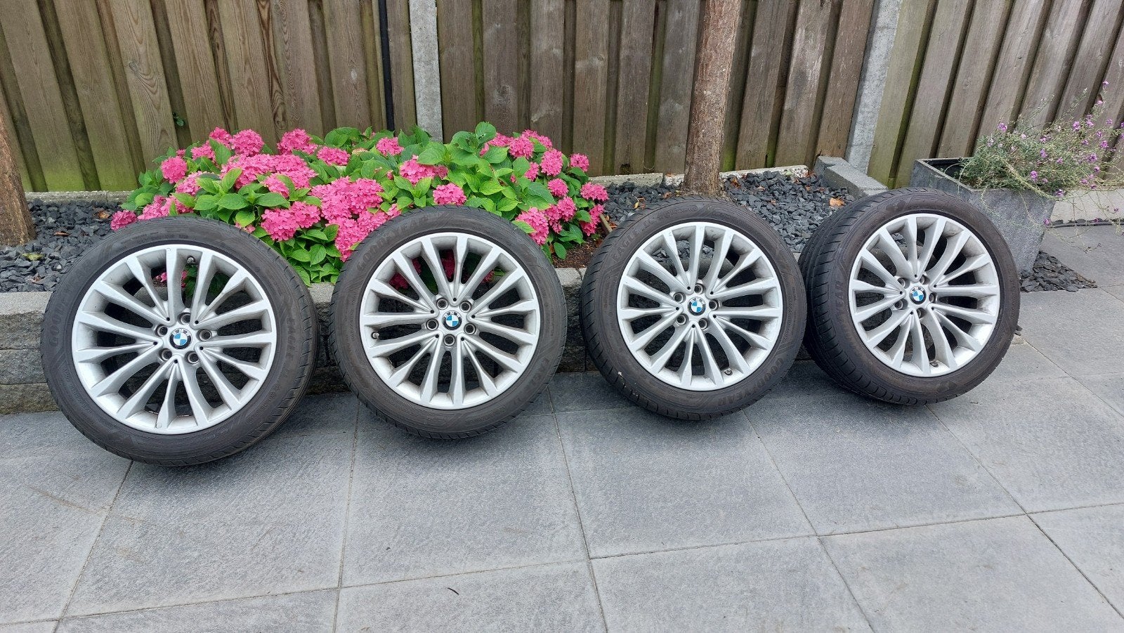Originele bmw velgen + runflat banden, Ophalen, 18 inch, Banden en Velgen, Personenwagen