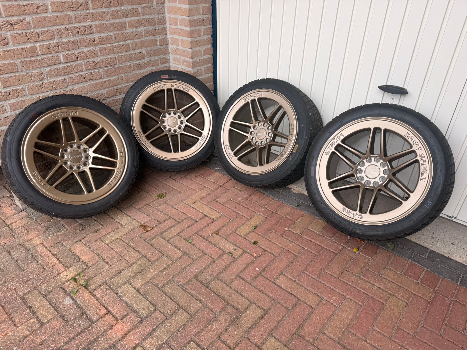 Ström DS-25 velgen drift series NIEUW 5 x 120 / 5 x 114.3, Ophalen, Zo goed als nieuw