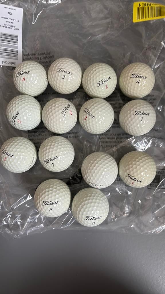 Titleist golfballen, Sport en Fitness, Golf, Ophalen of Verzenden, Zo goed als nieuw, Bal(len)