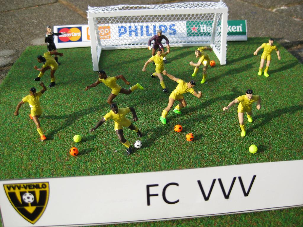 FC VVV, Verzenden, Nieuw, Buitenlandse clubs, Beeldje of Poppetje