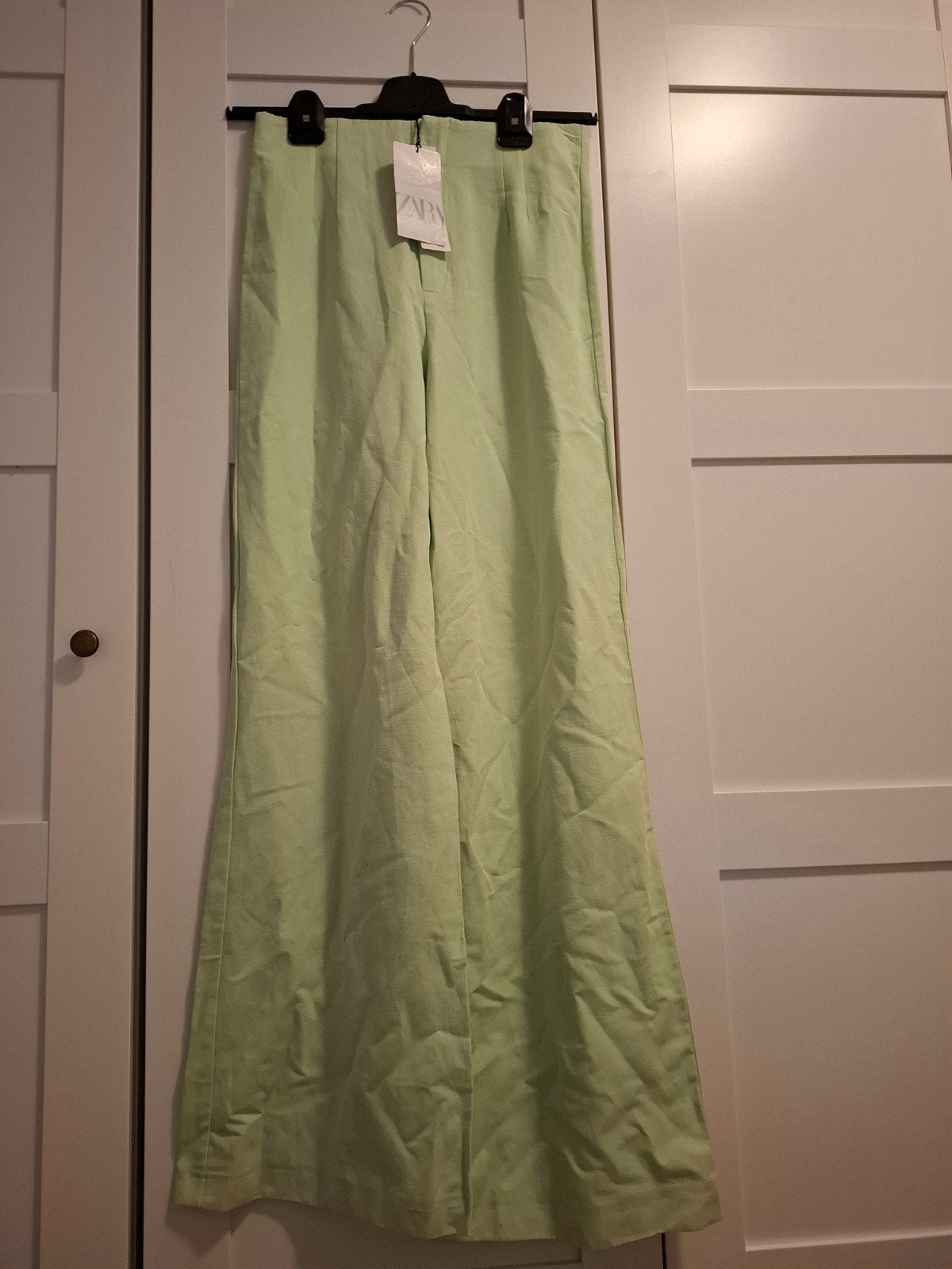 Zara Wide Leg Pantalon Lichtgroen - Nieuw met kaartje, Kleding | Dames, Maat 38/40 (M), Zara, Nieuw, Ophalen of Verzenden