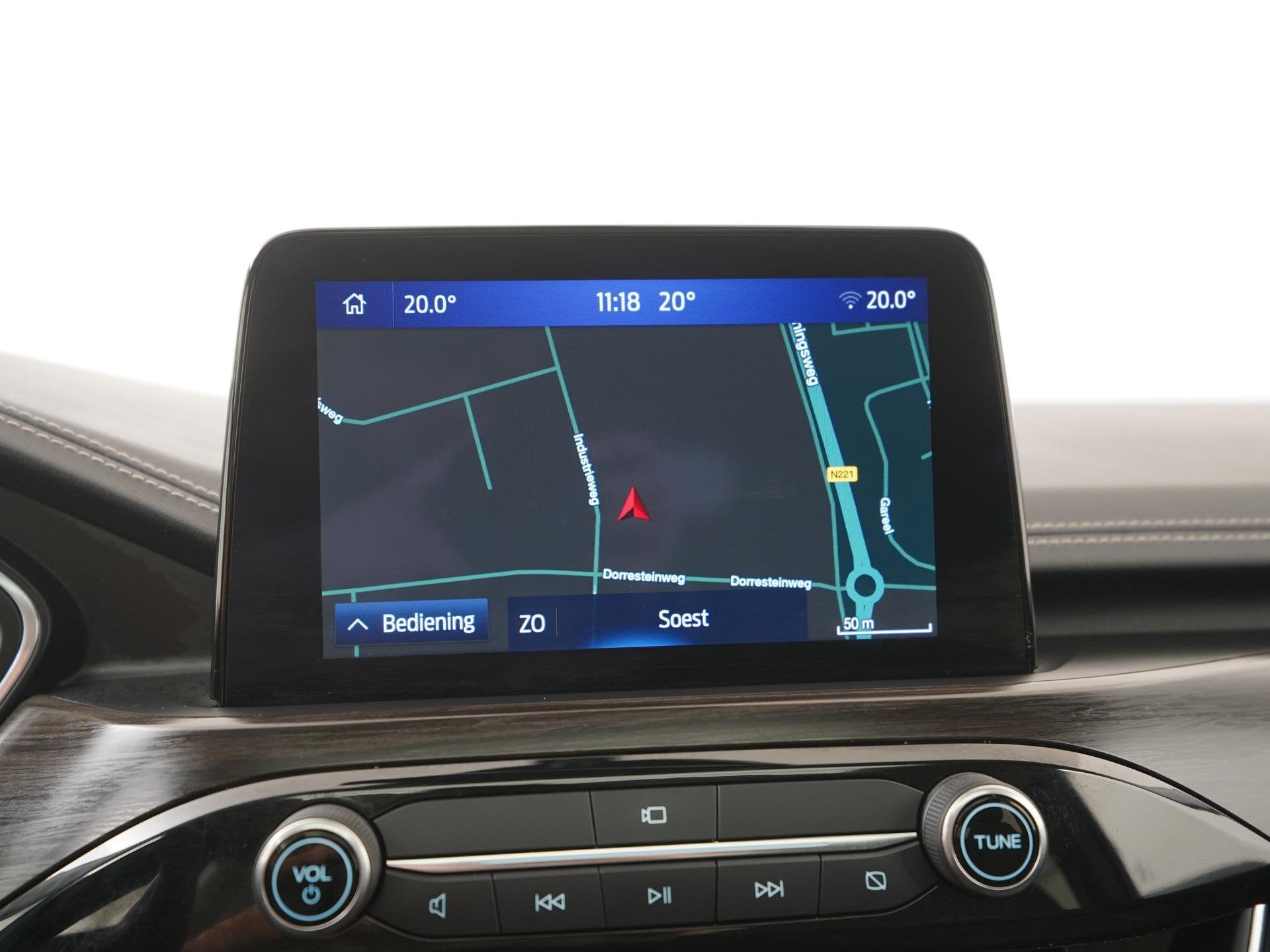 Foto 17 van Ford Kuga 2.5 PHEV Vignale | Panoramadak | ACC | Head Up | Z