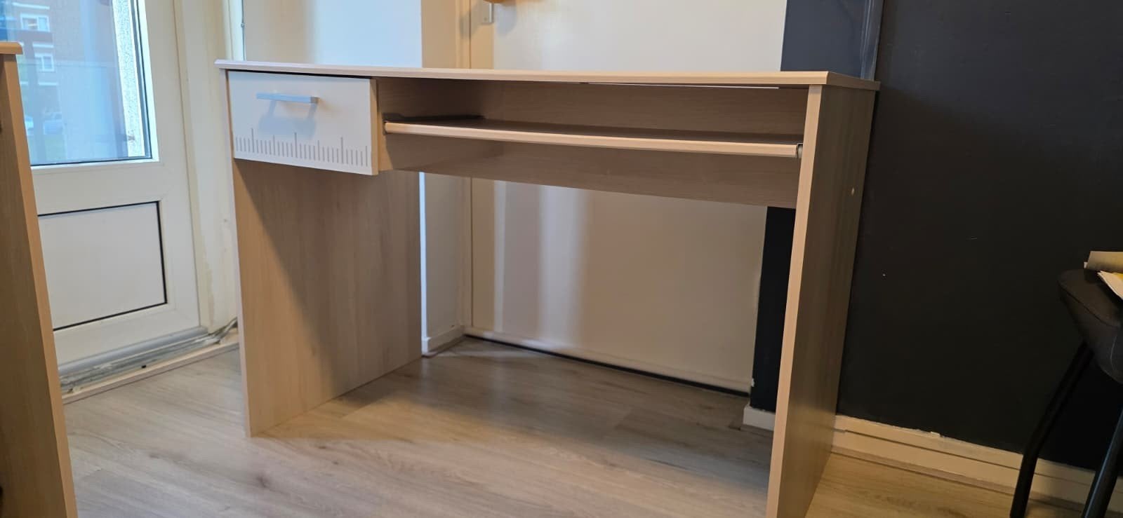 2x Net Kinderbureau met lade en toetsenbordplateau, Ophalen, Met lades, Hout, Kinderbureau