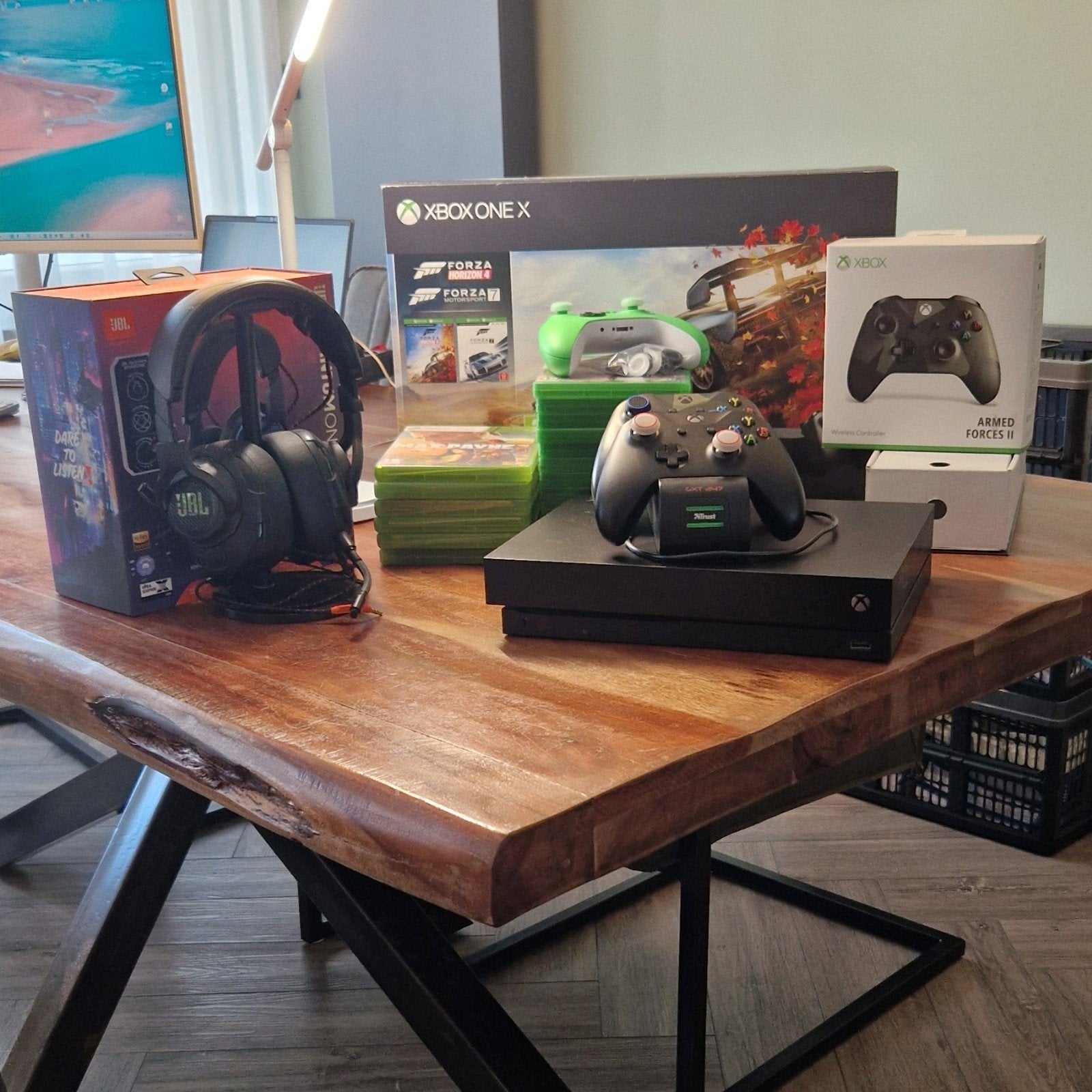 Xbox One X 1TB compleet game pakket, Spelcomputers en Games, Ophalen, Met games, Zo goed als nieuw, 1 TB