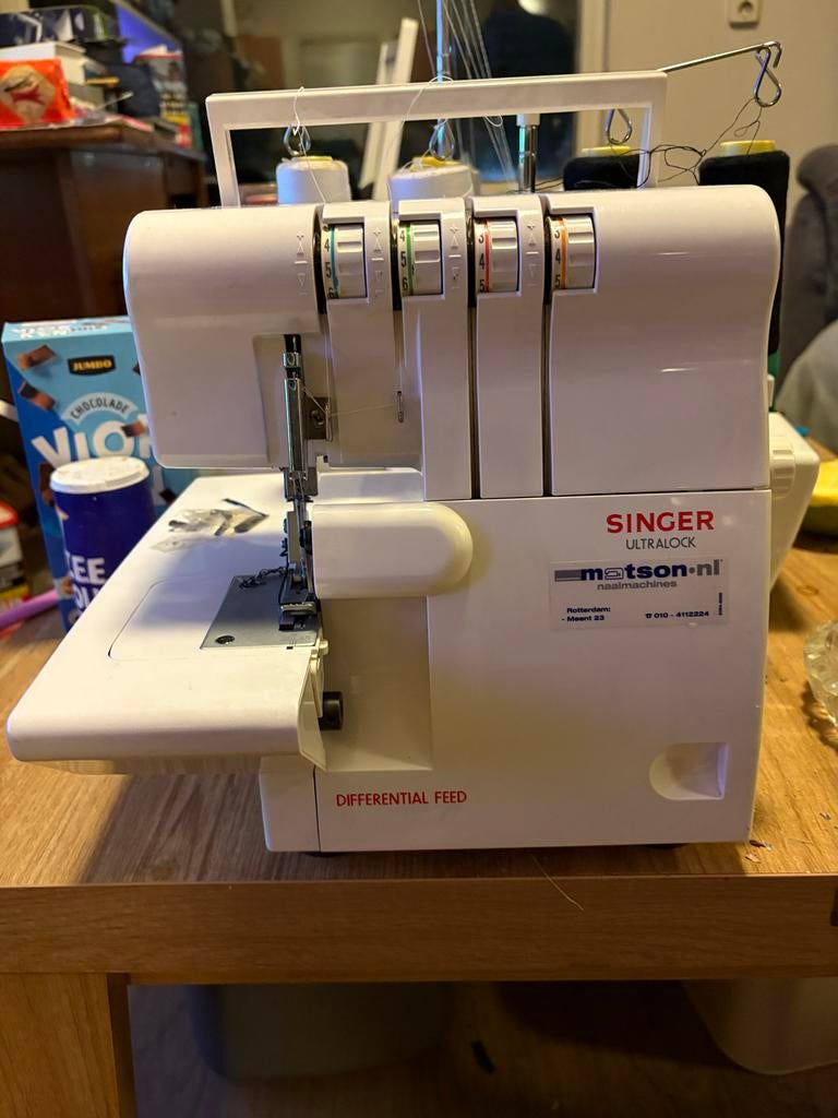 Singer Ultralock Lockmachine - Zo goed als nieuw, Ophalen, Zo goed als nieuw, Lockmachine, Singer