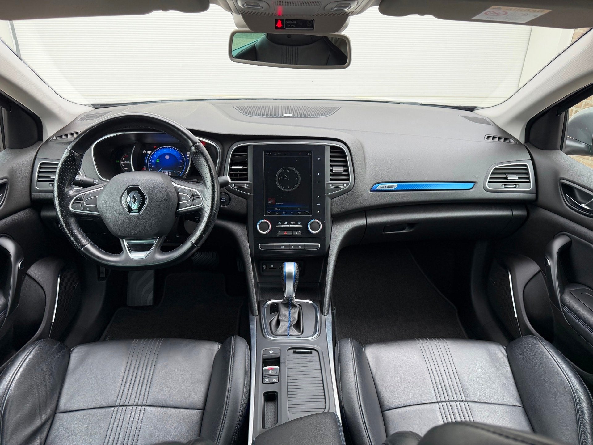 Renault Mégane Estate 1.2 TCe GT-Line|BOSE|CAM|KEYLESS|SFEE, Auto's, Dealer onderhouden, Gebruikt, 4 cilinders, Parkeersensor