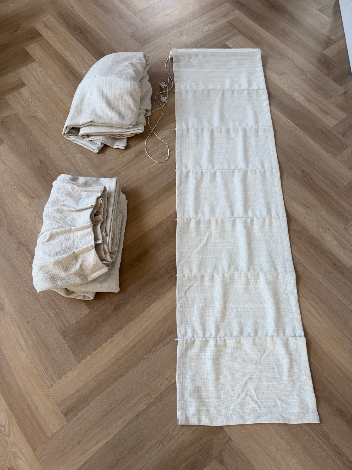 Set van 2 gordijnen en vouwgordijn op maat, Met haken, Gebruikt, Ophalen of Verzenden, Gordijn