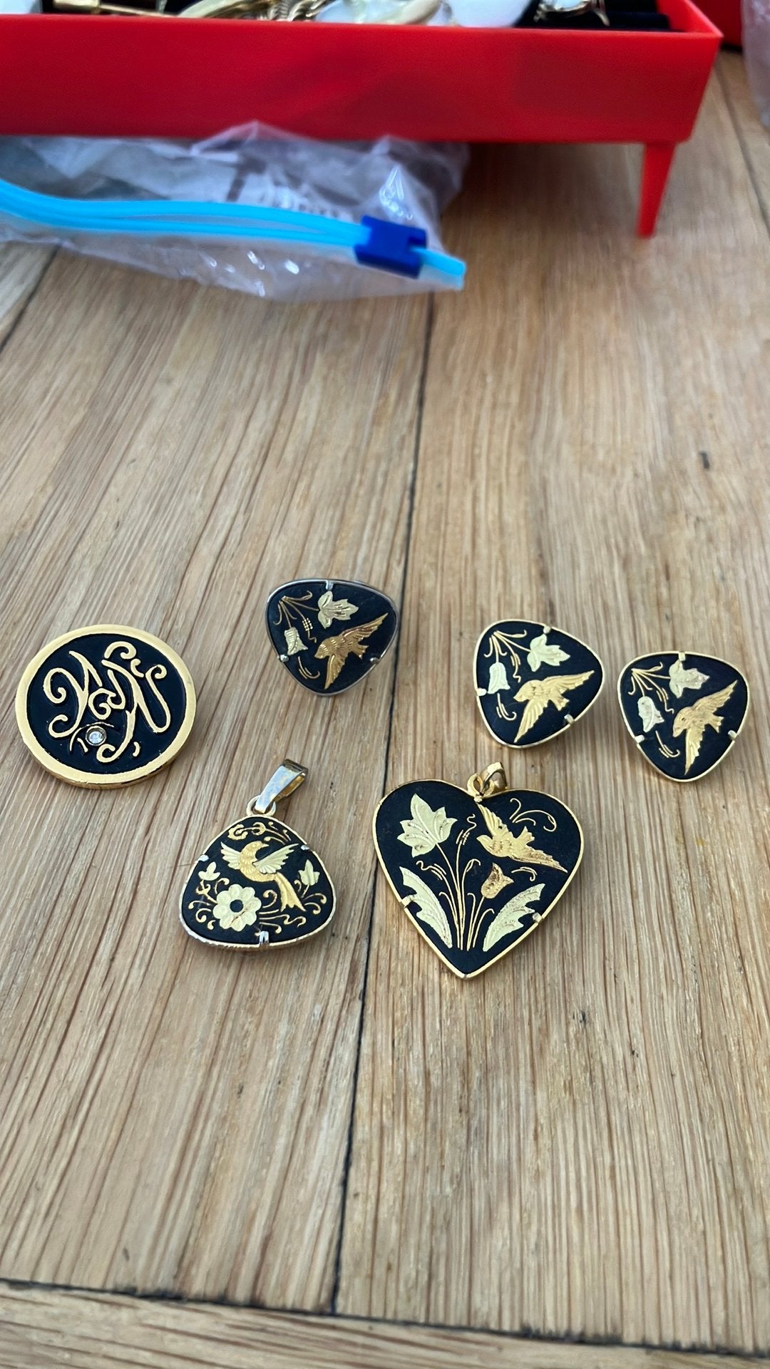 Vintage Damascene Sieraden Set: Hangers, Oorbellen, Ring, Overige materialen, Gebruikt, Zwart, Ophalen of Verzenden
