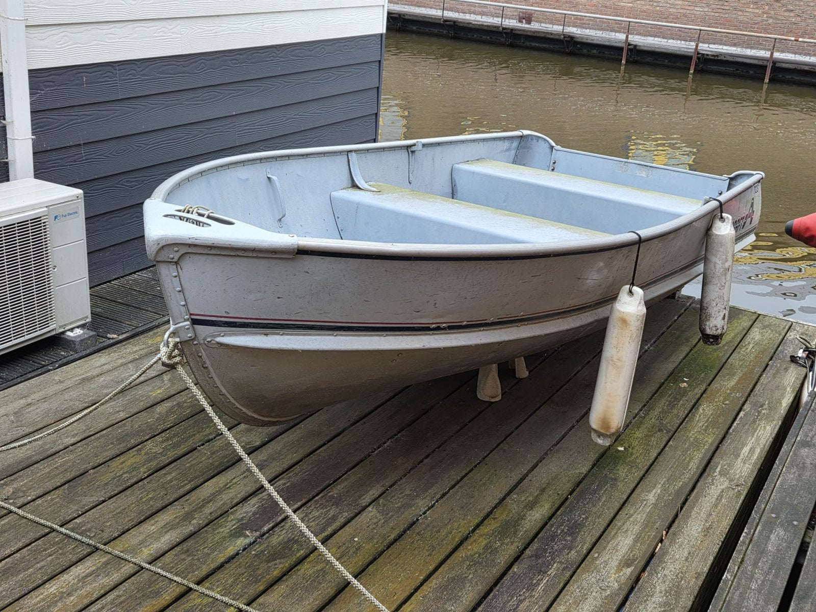 Alumacraft T12S Vbodem, Watersport en Boten, Speedboten, Zo goed als nieuw, Overige merken, Aluminium, Ophalen
