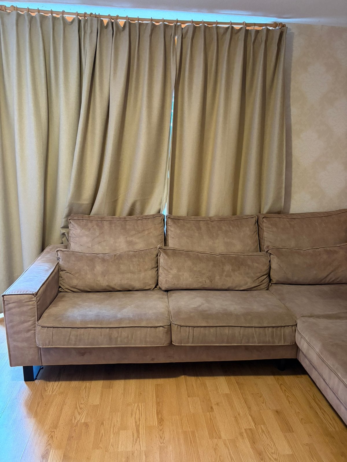Grote taupe hoekbank met chaise longue – 285 x 225 cm, Huis en Inrichting, 250 tot 300 cm, 100 tot 125 cm, Hoekbank, Ophalen of Verzenden