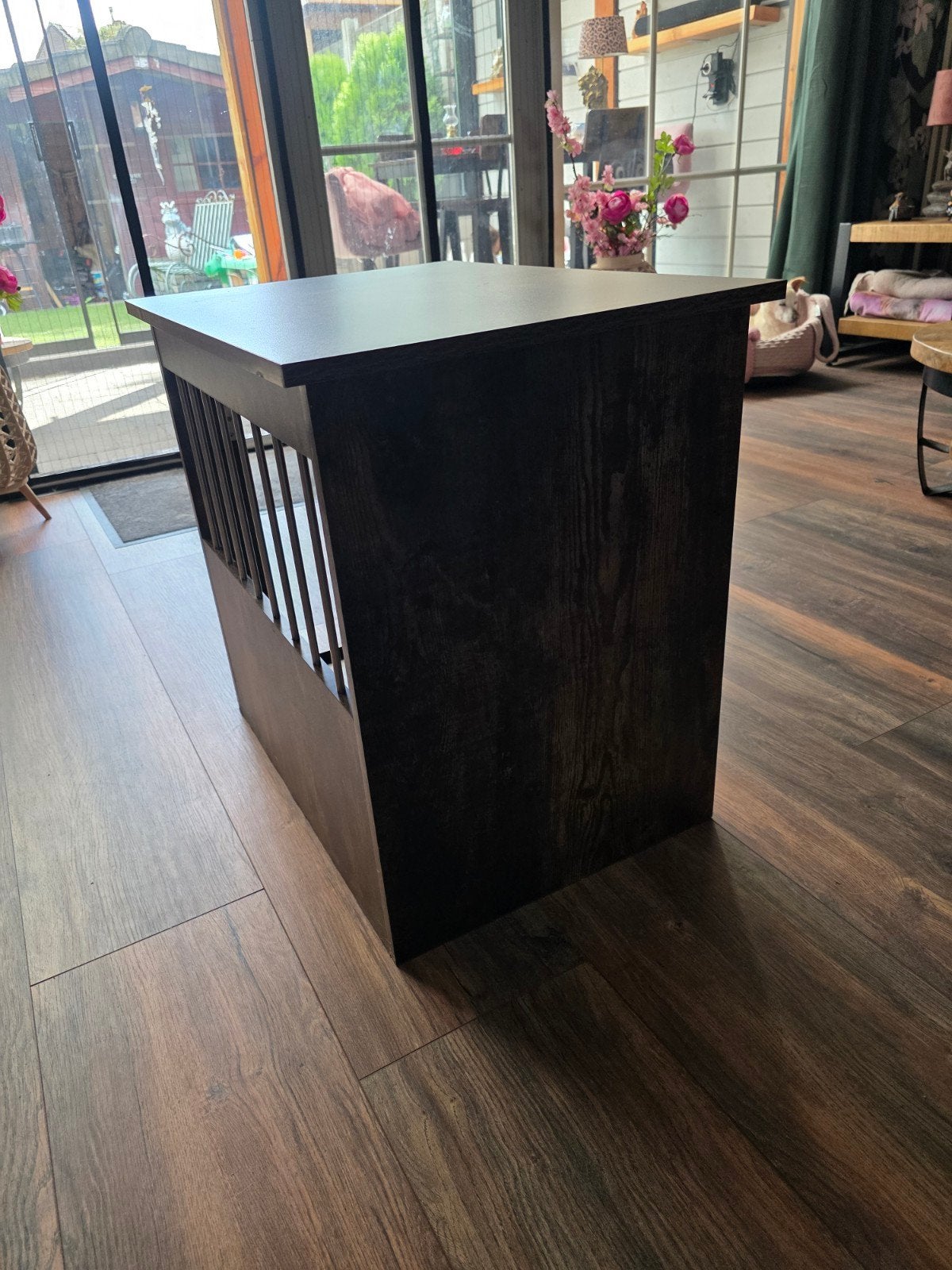 te koop kleine houten hondenbench, Ophalen, Zo goed als nieuw