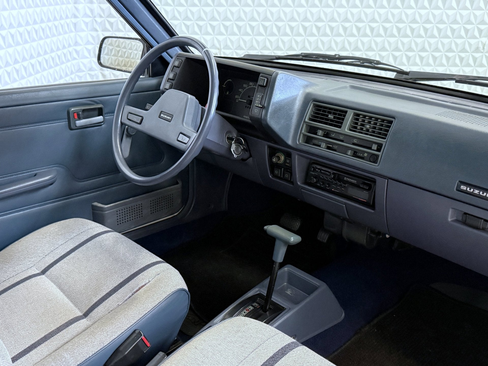 Suzuki Swift 1.0 GL AUTOMAAT *UNIEK!* 72.000km (1986), 672 kg, Gebruikt, 4 stoelen, Origineel Nederlands