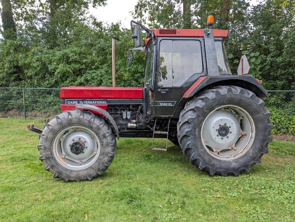 Case International 1056 xla Turbo met fronthef en front pto, Ophalen, 80 tot 120 Pk, Gebruikt, Tot 2500