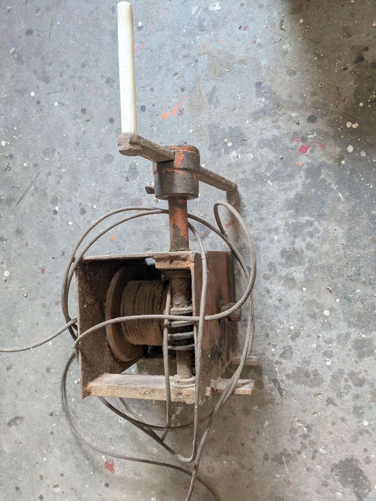Oude handlier met staalkabel, Ophalen of Verzenden, Gebruikt, Handmatig
