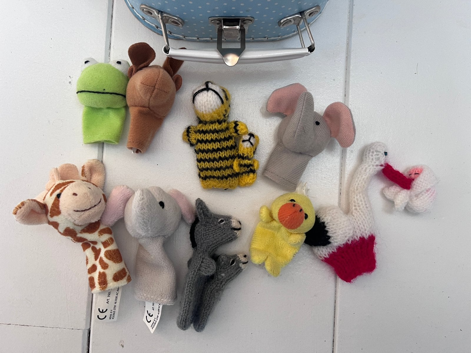 Vingerpoppetjes van dieren met koffertje, Ophalen of Verzenden, Gebruikt