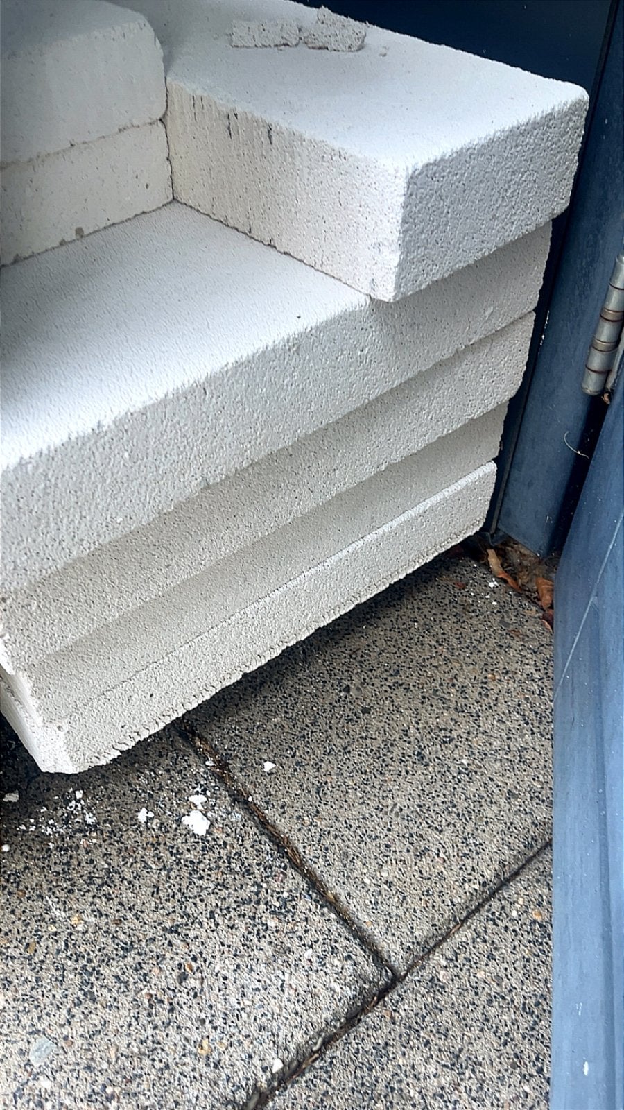 Betonblokken  gratis af te halen, Doe-het-zelf en Verbouw, Metselstenen, Ophalen, Zo goed als nieuw
