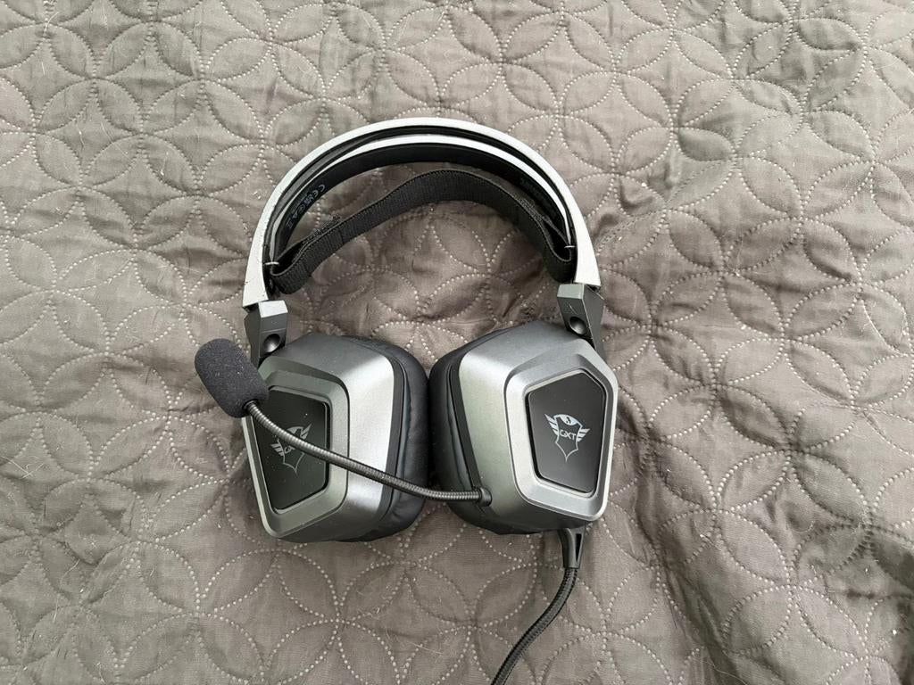 Trust GXT 450 Blizz RGB Gaming Headset, Ophalen of Verzenden, Gebruikt, Overige merken