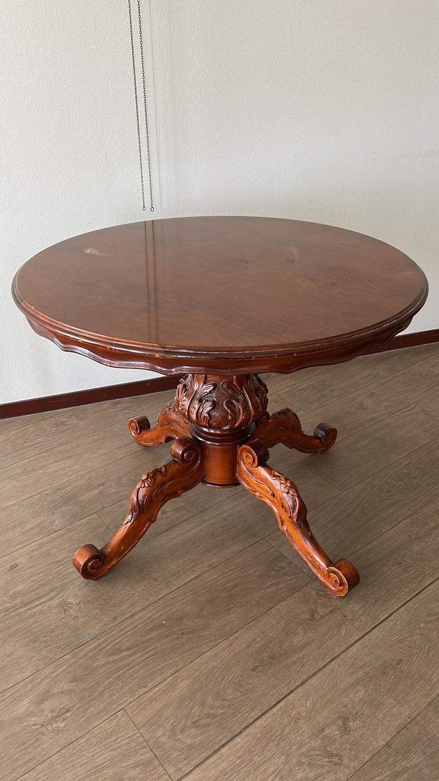 ronde antieke tafel met 3 stoelen, Ophalen