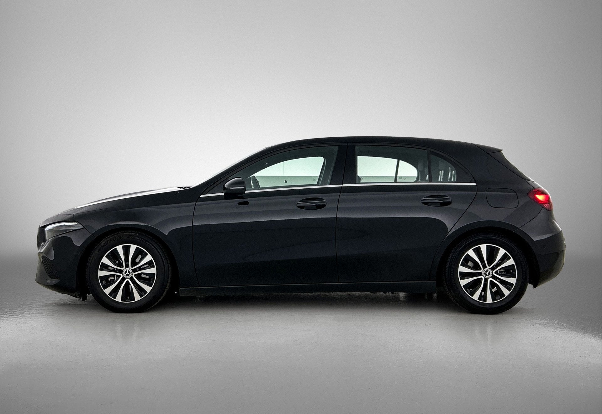 Mercedes-Benz A-Klasse 180 Star Edition | Dode Hoek Ass | St, Auto's, 12 maanden, 136 pk, Gebruikt, Leder en Stof