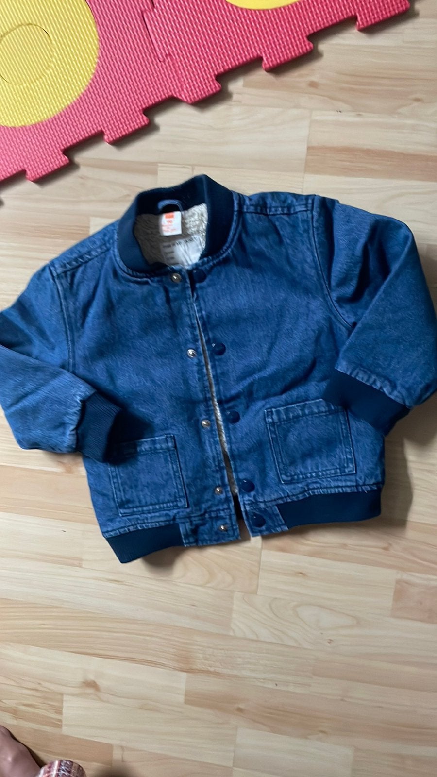 Zgan teddy gevoerd spijkerjasje maat 98  Hema, Ophalen of Verzenden, Zo goed als nieuw, Meisje, Jas