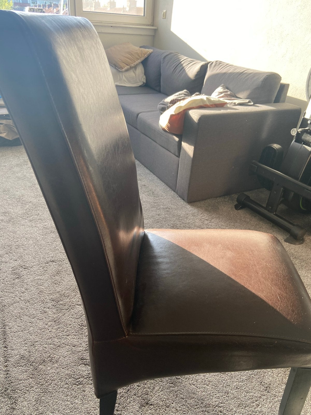 6 bruine stoelen, 3 met suède driehoek, Huis en Inrichting, Gebruikt, Bruin, Ophalen of Verzenden, Stof