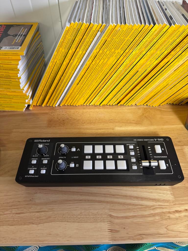 Roland V-1HD HD Video Switcher, Audio, Tv en Foto, Professionele Audio-, Tv- en Video-apparatuur, Ophalen of Verzenden, Gebruikt