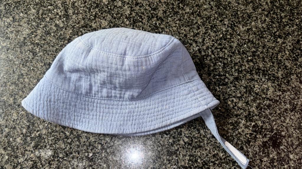 Hema Zomer hoedje voor meisje 12-18 mnd als nieuw, Gebruikt, Meisje, Hoed, Ophalen of Verzenden