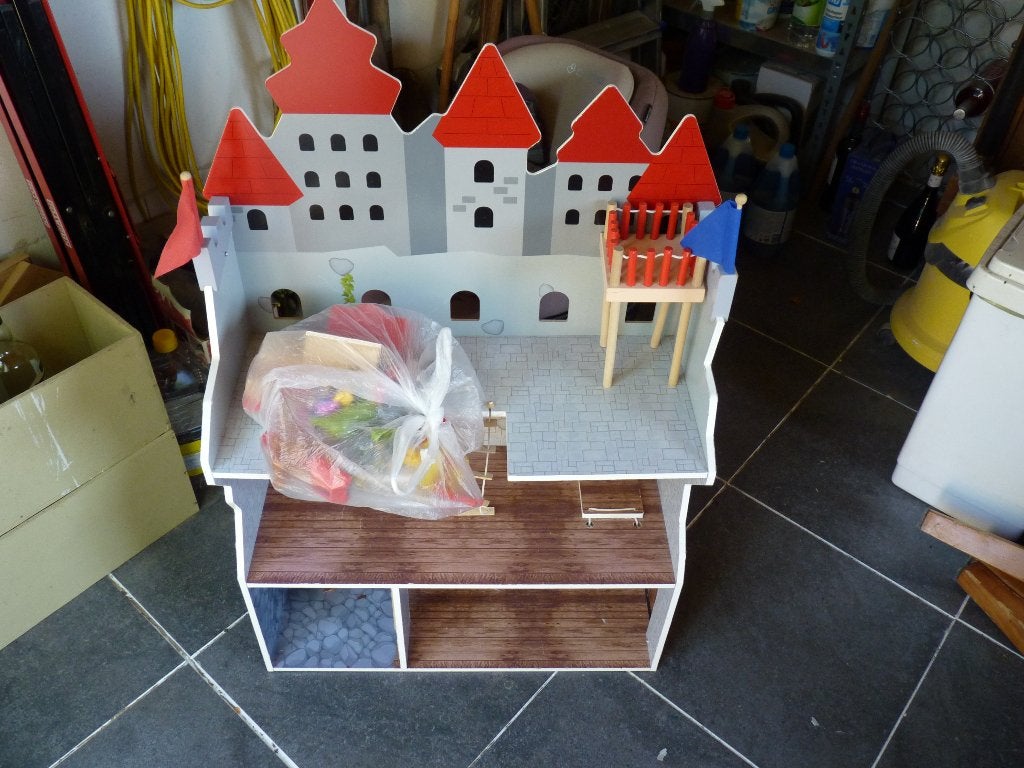 gratis af te halen speelgoed fort met poppetjes, Ophalen, Gebruikt, Overige typen