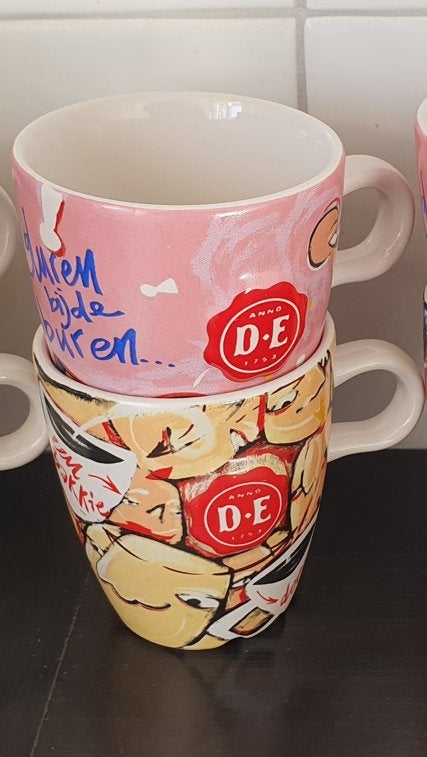 Douwe Egberts mokken gluren bij de buren, Ophalen of Verzenden, Overige stijlen, Kop(pen) en/of Schotel(s)