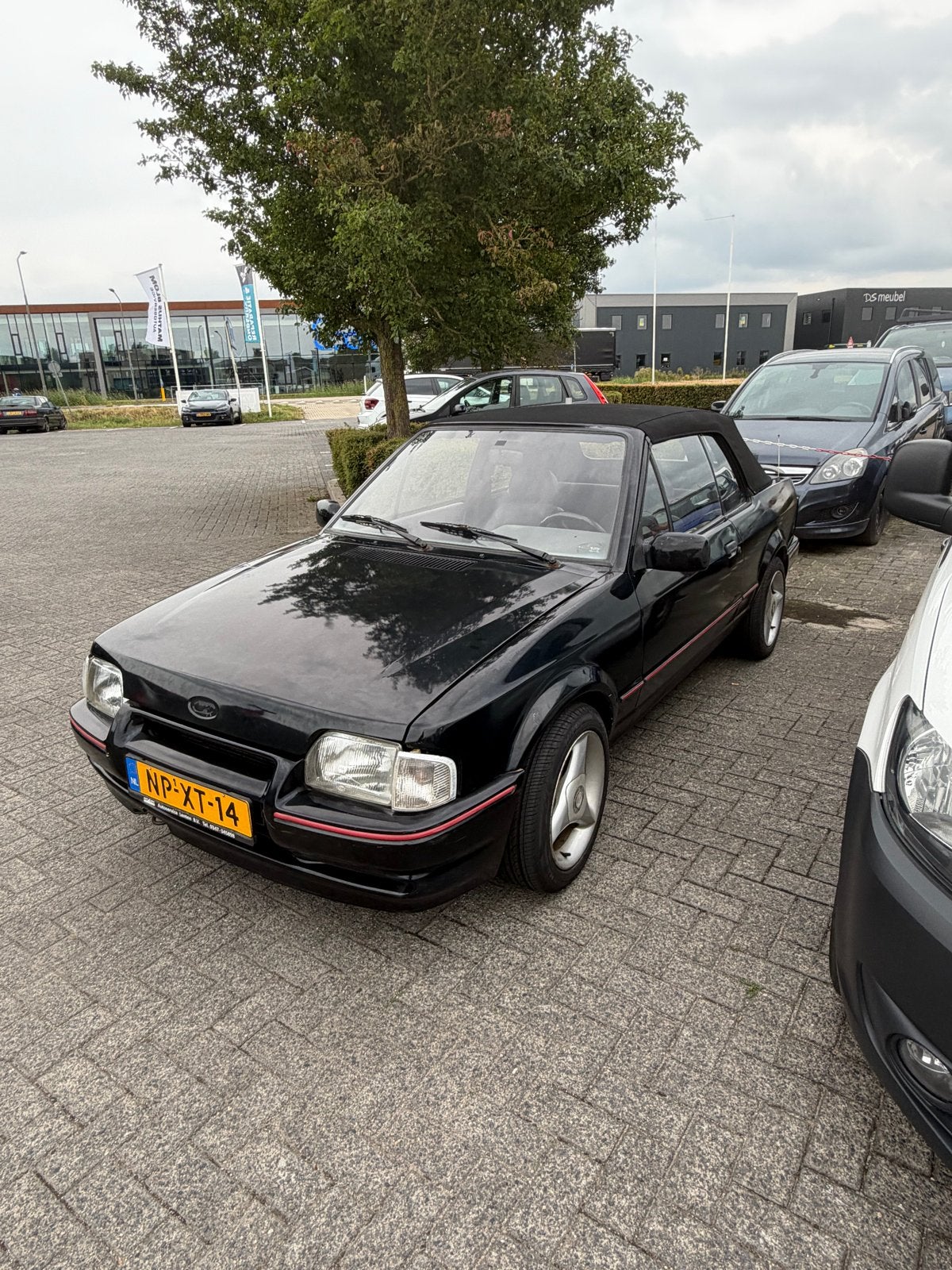 Ford Escort 1.6 Xr3i Cabrio U9 1988 Zwart, Voorwielaandrijving, Escort, 4 cilinders, Cabriolet