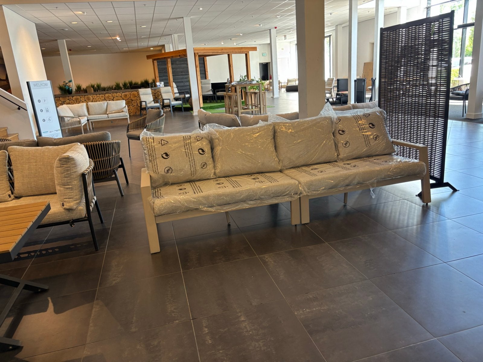 Moderne Aluminium 4-zitsbank - Nieuwstaat, Nieuw, 75 tot 100 cm, Ophalen of Verzenden, Rechte bank