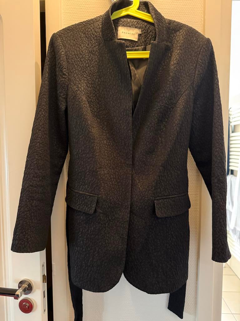Promiss Chique Lijn Jasje/Blazer - Maat 40, Ophalen of Verzenden, Zo goed als nieuw, Maat 38/40 (M), Zwart