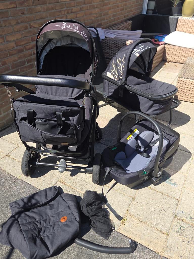 lionelo mika 3-in-1 kinderwagen, Kinderen en Baby's, Kinderwagens en Combinaties, Ophalen, Overige merken, Luchtbanden