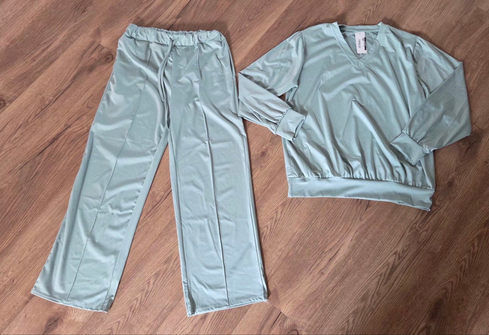 NIEUW 2 delig travel pak mint maat XXL/44, Kleding | Dames, Made in Italy, Maat 42/44 (L), Nieuw, Ophalen of Verzenden
