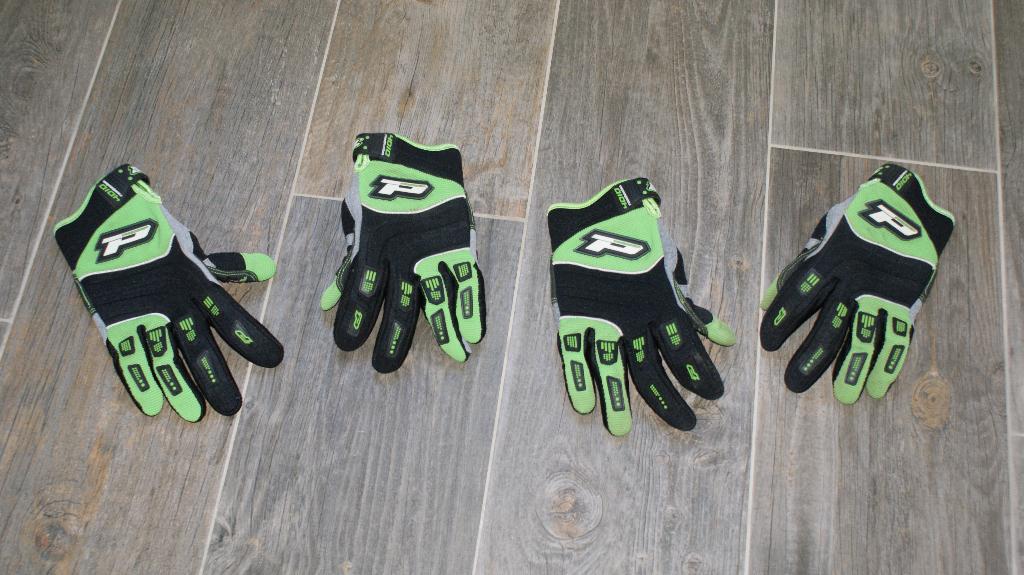 TE KOOP 2 PAAR CROSSHANDSCHOENEN (MERK PROGRIP), Motoren, Kleding | Motorkleding, Heren, Ophalen of Verzenden, PROGRIP, Handschoenen