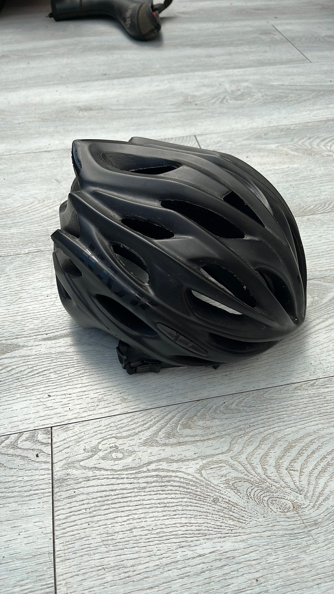 Zwarte fiets helm, Ophalen of Verzenden, Zo goed als nieuw