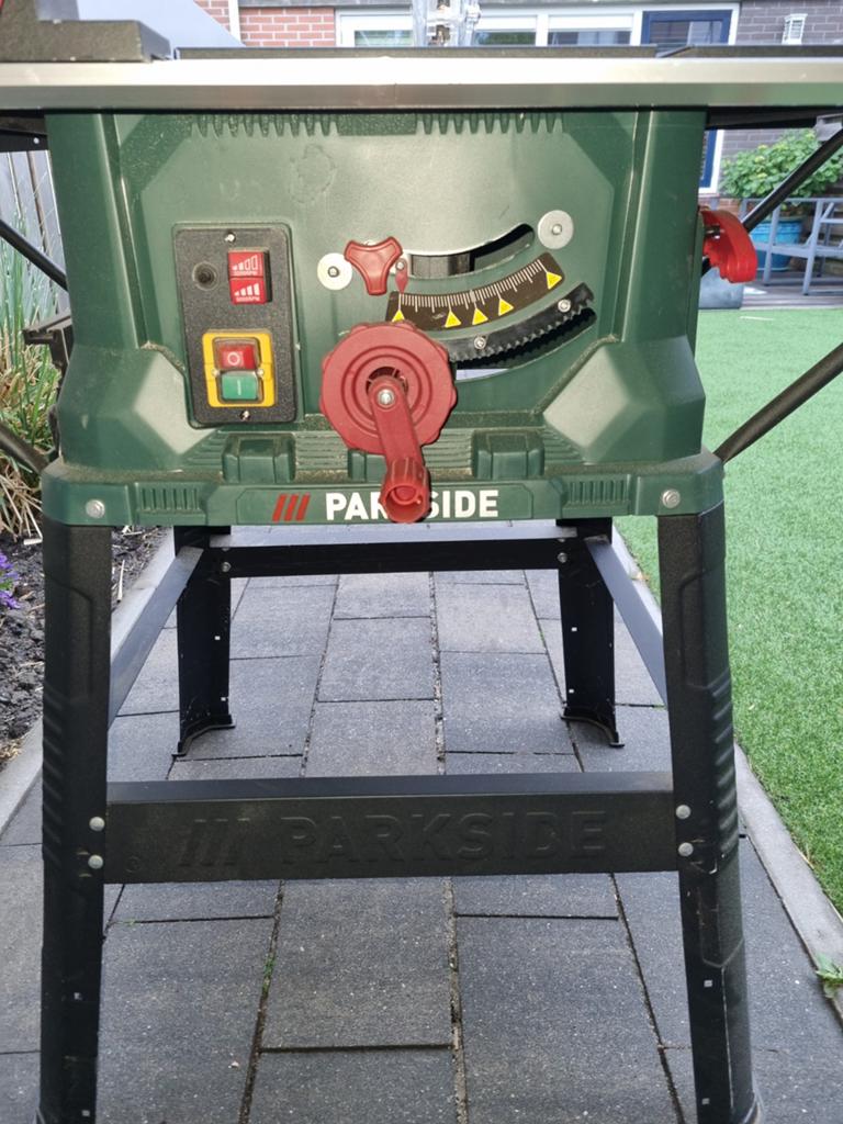 Parkside zaagtafel, Ophalen, Cirkelzaag, Zo goed als nieuw, 30 tot 70 mm