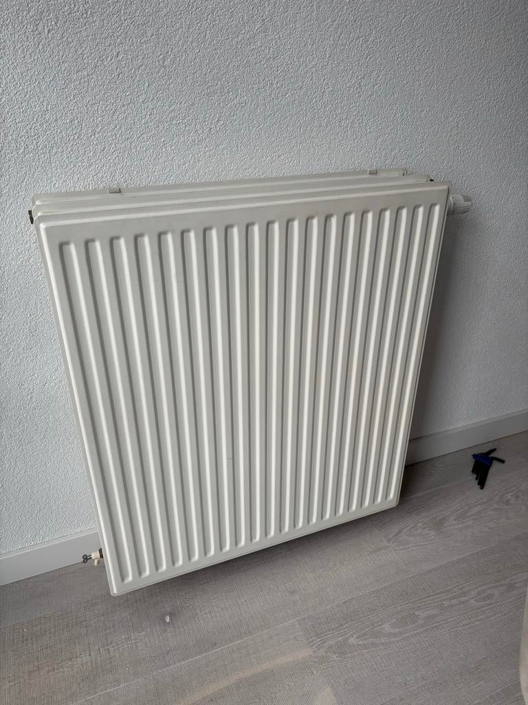 Radiator met thermostaatknop 900x800 T33, Gebruikt, Radiator, Ophalen of Verzenden, 60 tot 150 cm