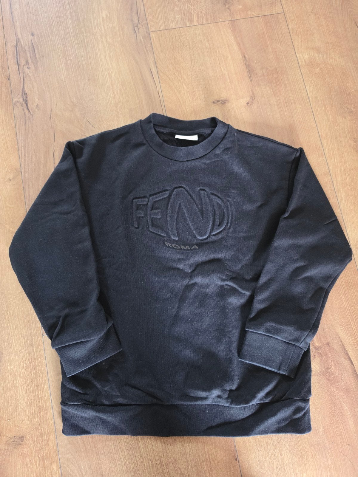 Fendi trui mt 8A orgineel, Ophalen of Verzenden, Zo goed als nieuw, Overige maten