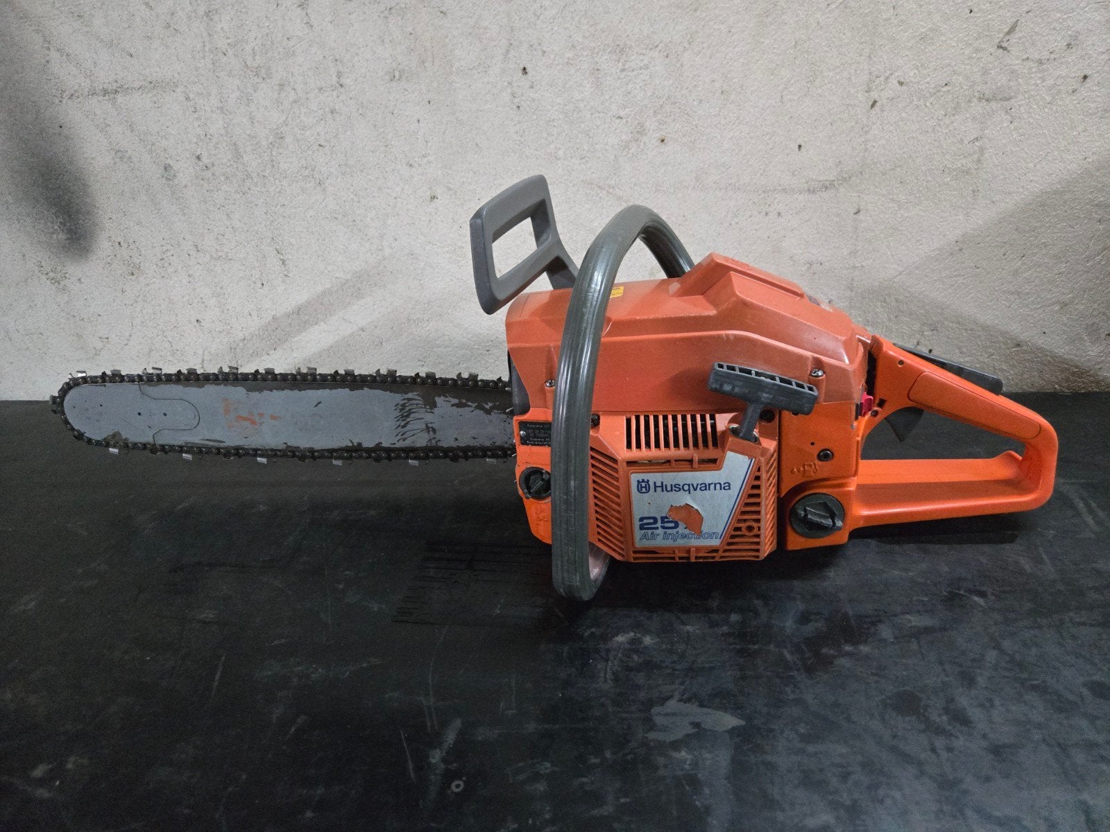 Husqvarna 257 Kettingzaag | 45cm blad | Krachtige zaag, Tuin en Terras, Hand-tuingereedschap, Gebruikt, Overige soorten, Ophalen of Verzenden