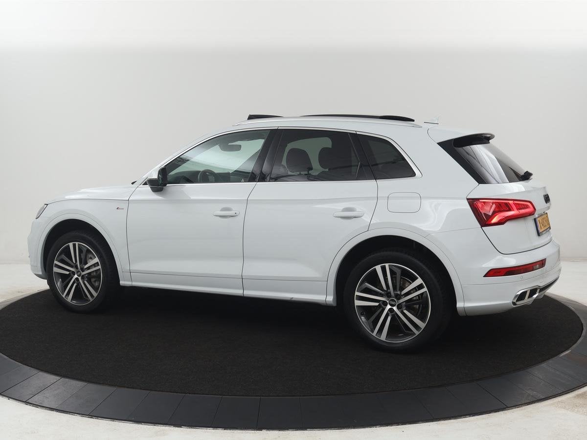Audi Q5 55 TFSI e quattro Competition | SOH 91.8% | Leder |, Auto's, Automaat, 4 cilinders, Wit, Bedrijf