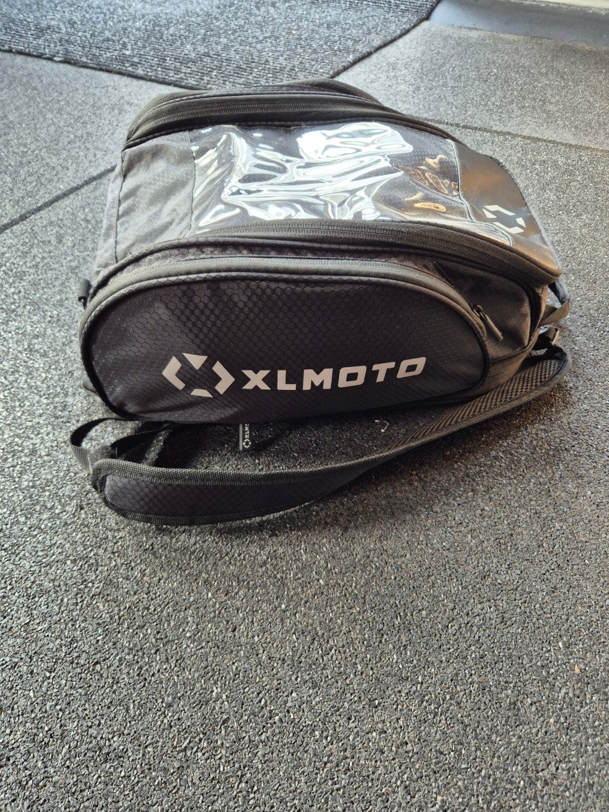 XLMOTO Tanktas - Zo goed als nieuw, incl. regenhoes, Ophalen, Zo goed als nieuw