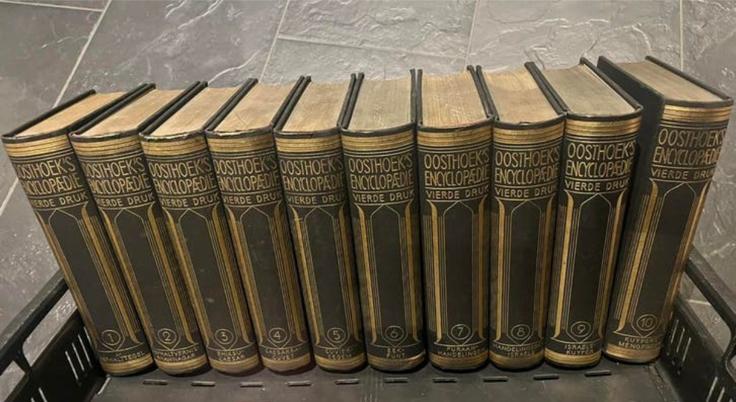 Oosthoek's Encyclopaedie, vierde druk. Z.g.a.n, Boeken, Encyclopedieën, Zo goed als nieuw, Complete serie, Algemeen, Ophalen of Verzenden
