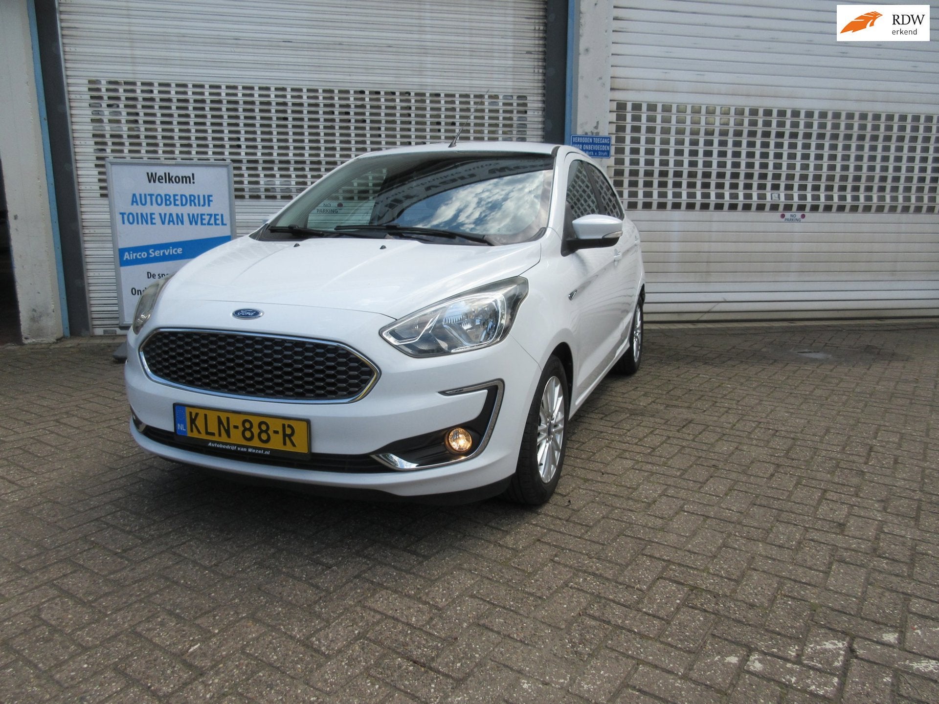 Ford KA+ 1.2 Trend Ultimate airco 5 drs, Auto's, Ford, Voorwielaandrijving, Stof, Gebruikt, Euro 6
