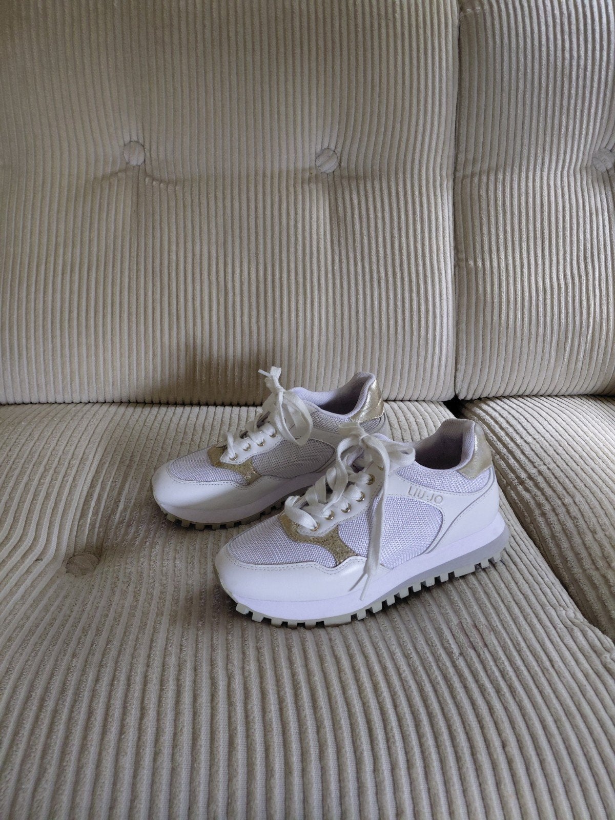 als nieuw LIU.JO dames sneakers maat 35, Kleding | Dames, Wit, Ophalen of Verzenden, Liu.jo, Sneakers of Gympen