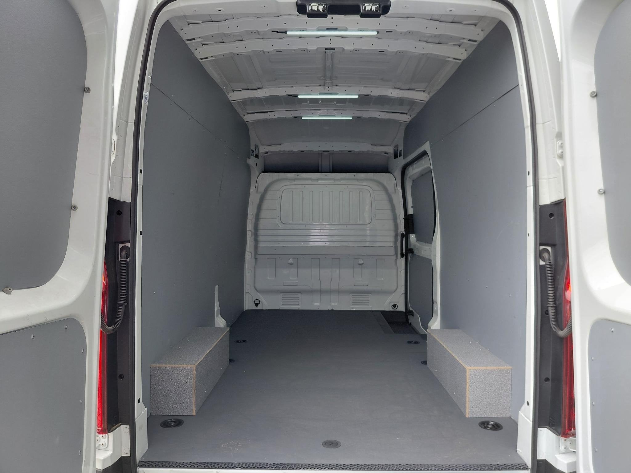 Maxus eDeliver 9 L3H3 89 kWh, Auto's, 12 maanden, Stof, Gebruikt, 89 kWh